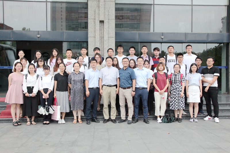 二十位浙江農(nóng)林大學(xué)優(yōu)秀學(xué)子榮獲&ldquo;浙農(nóng)-陽光&rdquo;獎(jiǎng)學(xué)金