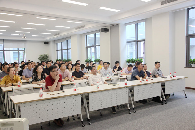 浙農(nóng)控股集團(tuán)本級(jí)支部集體學(xué)習(xí)民法典 營造尊法守法企業(yè)氛圍